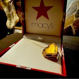 Macy's 14kt Gold Heart Locket Necklace